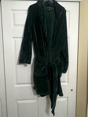 Victoria Secret Plush Robe